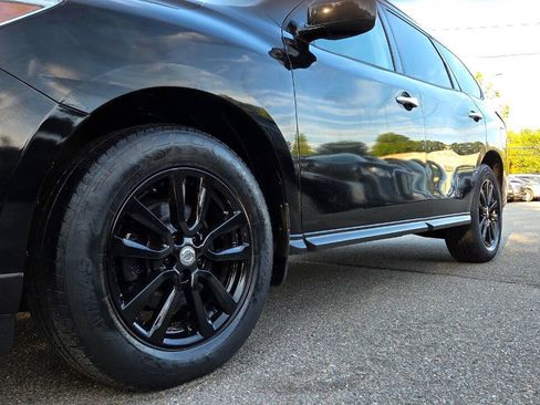 Used 2014 Nissan Pathfinder SV AWD/4WD image 8