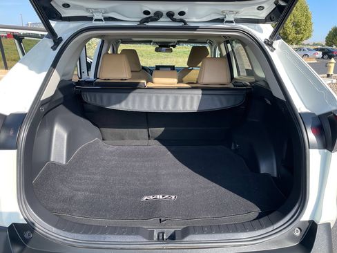 Certified 2021 Toyota RAV4 XLE Premium AWD/4WD image 16