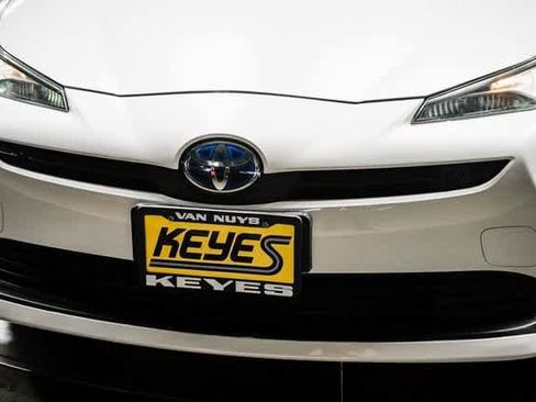 Certified 2021 Toyota Prius L Eco image 8