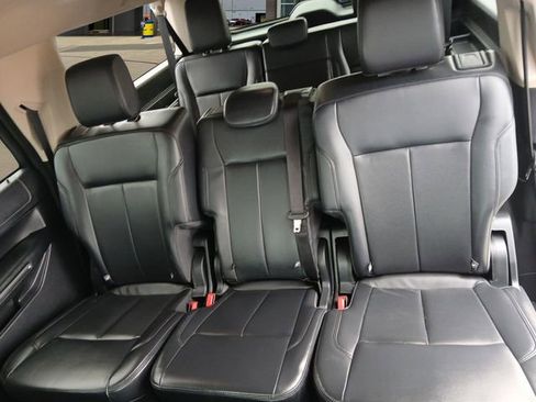 Certified 2024 Ford Expedition Max XLT image 13