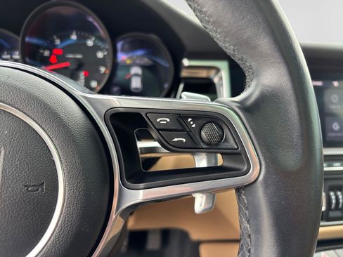 Used 2020 Porsche Macan AWD/4WD image 27