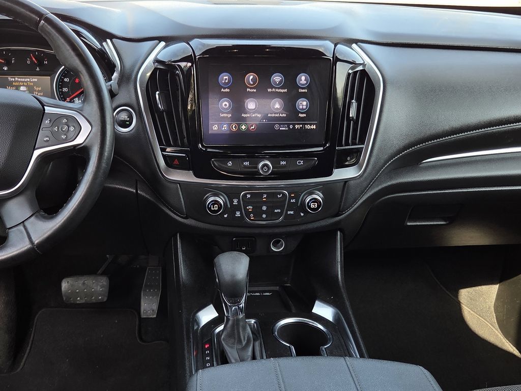 Used 2023 Chevrolet Traverse LT FWD image 9