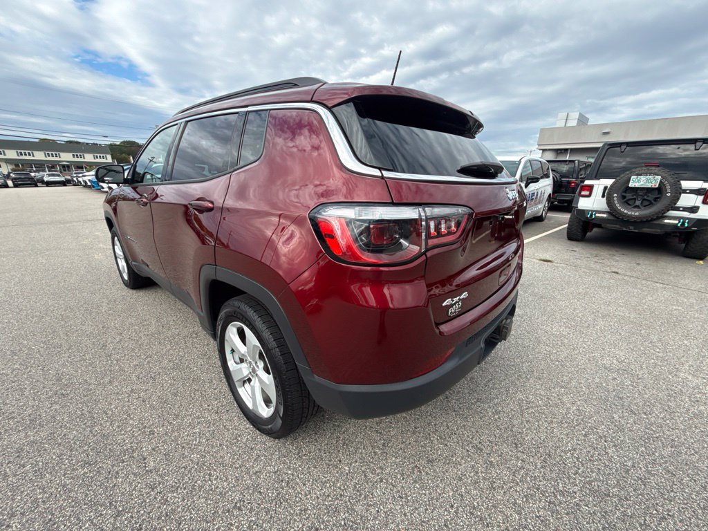 Certified 2021 Jeep Compass Latitude w/ Sun and Sound Group AWD/4WD image 3