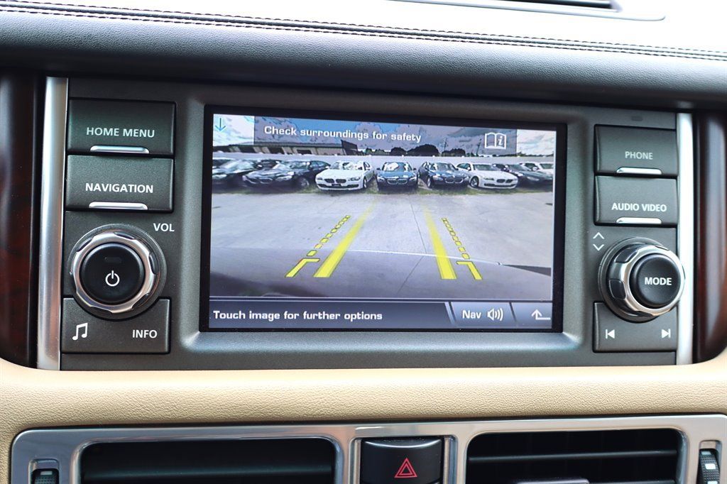 Used 2011 Land Rover Range Rover HSE LUX AWD/4WD image 27
