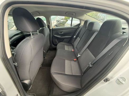 Used 2021 Nissan Sentra SV FWD image 13