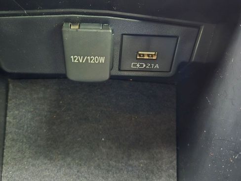 Used 2021 Toyota Corolla SE image 18