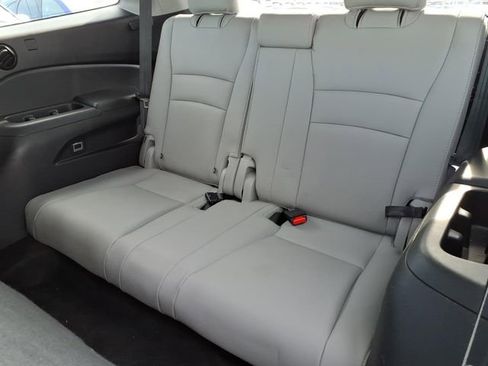 Used 2017 Honda Pilot EX-L image 9