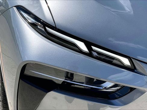 Used 2024 BMW X7 xDrive40i w/ M Sport Package image 28