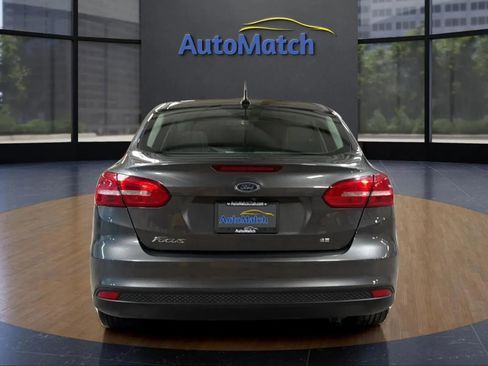 Used 2017 Ford Focus SE image 10