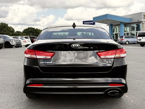 Used 2018 Kia Optima EX w/ Premium Package FWD image 8