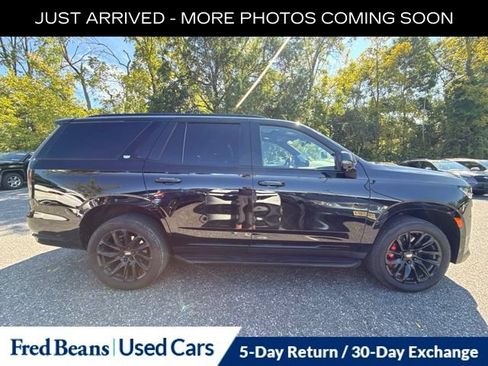 Used 2023 Cadillac Escalade Sport Platinum w/ LPO, ONYX Package AWD/4WD image 11