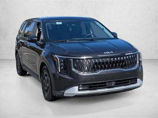 Used 2025 Kia Carnival video 3