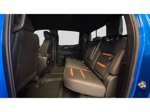 Used 2024 GMC Sierra 1500 AT4 w/ Technology Package AWD/4WD image 15