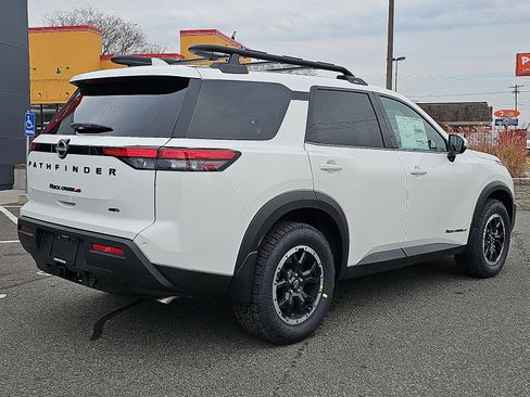 New 2025 Nissan Pathfinder Rock Creek image 4