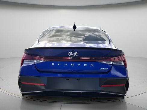 Certified 2026 Hyundai Elantra SEL Sport w/ Cargo Package image 6