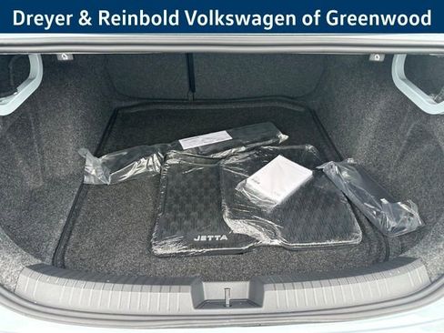 New 2026 Volkswagen Jetta SE image 32