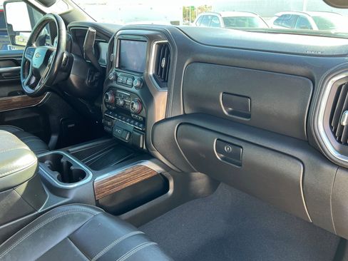 Certified 2023 Chevrolet Silverado 2500 High Country image 24