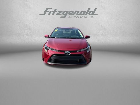 Used 2026 Toyota Corolla LE w/ LE Premium Package FWD image 2