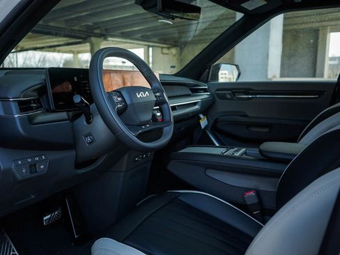 New 2026 Kia EV9 GT-Line AWD/4WD image 19