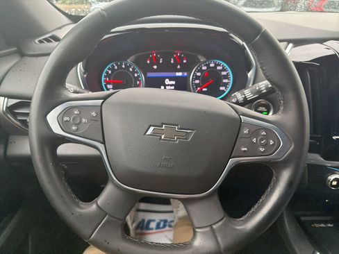 Used 2023 Chevrolet Traverse LT w/ Midnight/Sport Edition image 13