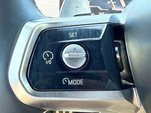 Used 2023 BMW 760i xDrive AWD/4WD image 37