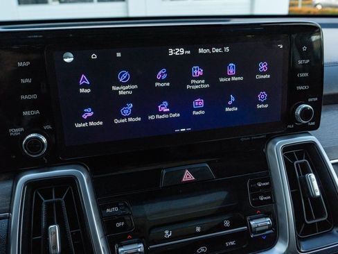 Used 2023 Kia Sorento X-Line EX image 32