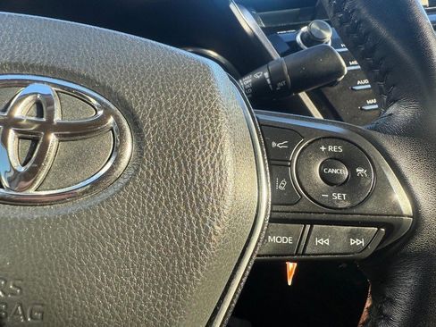 Used 2019 Toyota Camry SE image 21