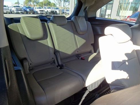Used 2018 Honda Odyssey EX-L image 19