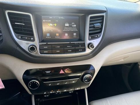 Used 2018 Hyundai Tucson SEL image 25