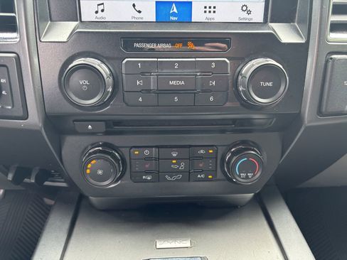 Used 2016 Ford F150 XLT w/ Equipment Group 302A Luxury AWD/4WD image 21