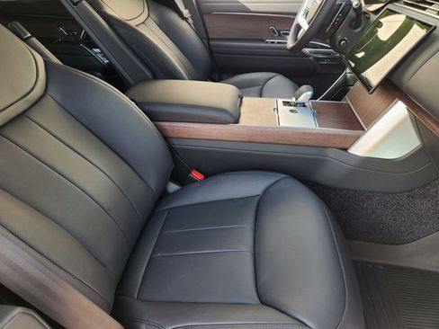 New 2026 Land Rover Range Rover Long Wheelbase SE image 10