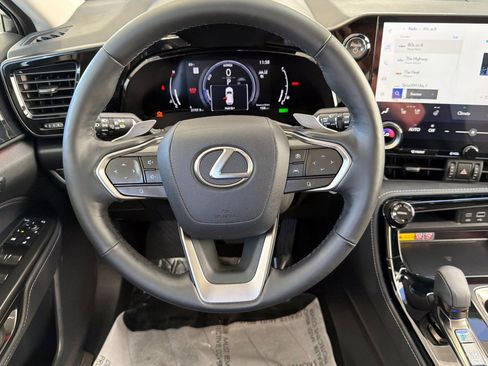 Used 2025 Lexus NX 350h AWD w/ Accessory Package (P5) image 18