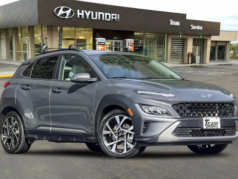 Used 2023 Hyundai Kona Limited AWD/4WD image 2