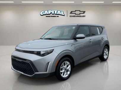 Used 2023 Kia Soul LX w/ Option Group 015
