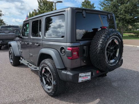 Used 2018 Jeep Wrangler Unlimited Sport S AWD/4WD image 4
