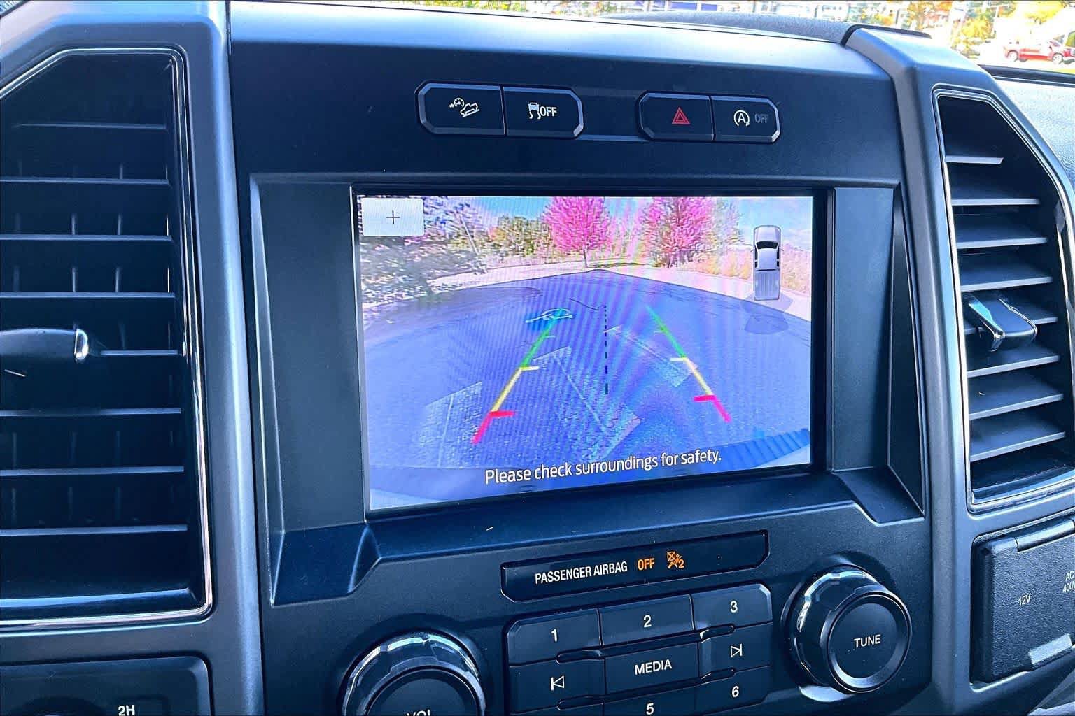 Used 2019 Ford F150 XLT w/ Equipment Group 302A Luxury AWD/4WD image 29