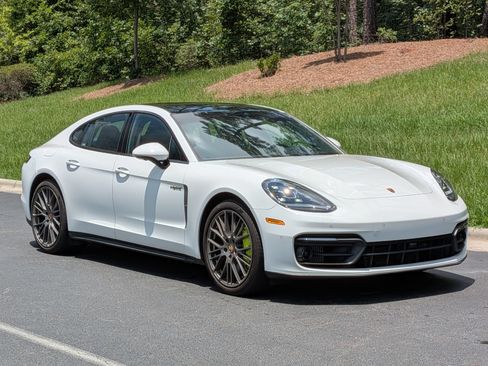 Certified 2023 Porsche Panamera 4 Platinum Edition w/ Assistance Package AWD/4WD image 27
