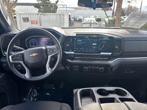 Used 2024 Chevrolet Silverado 2500 LT image 15