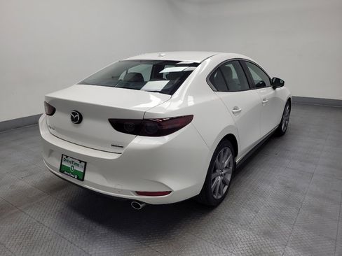 Used 2019 MAZDA MAZDA3 Sedan w/ Preferred Package image 9