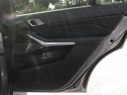 Used 2023 BMW X7 xDrive40i w/ Premium Package AWD/4WD image 36