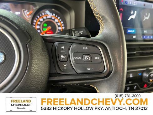 Used 2024 Jeep Gladiator Sport image 19