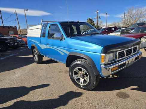 Used 1996 Nissan Pickup XE image 13