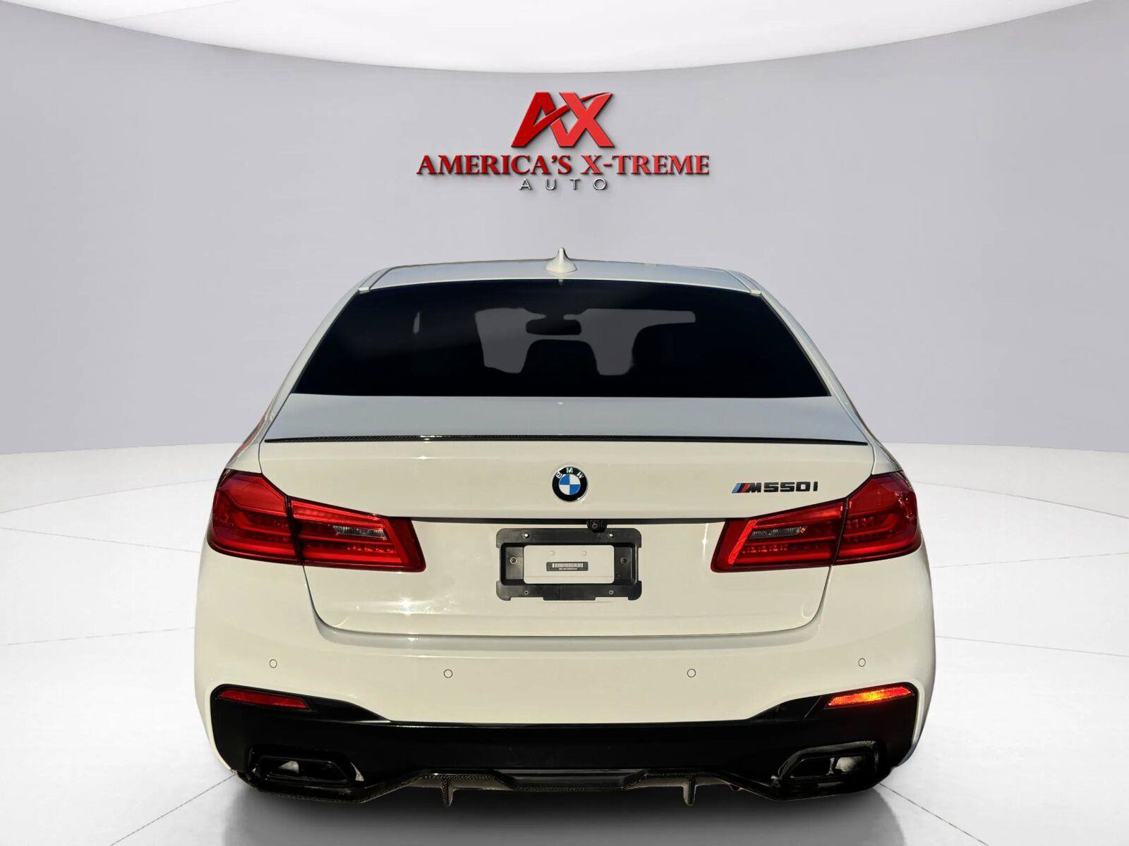 Used 2019 BMW M550i xDrive AWD/4WD image 5