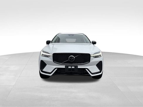 New 2026 Volvo XC60 T8 Ultra w/ Protection Package Premier AWD/4WD image 8