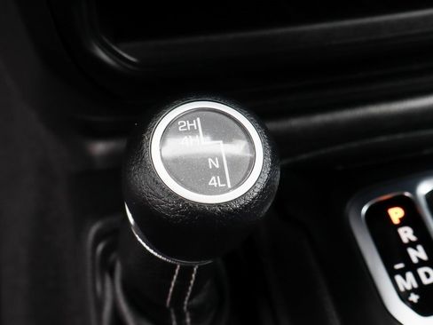 Used 2021 Jeep Gladiator Overland w/ LED Lighting Group image 30