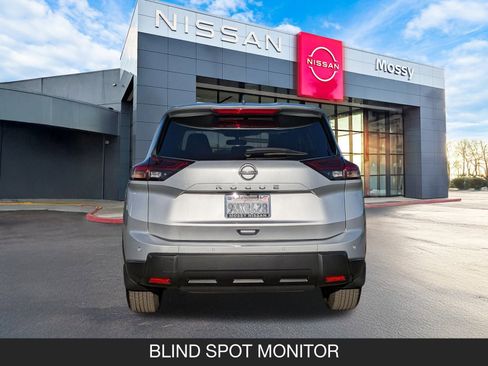 Certified 2025 Nissan Rogue S image 9