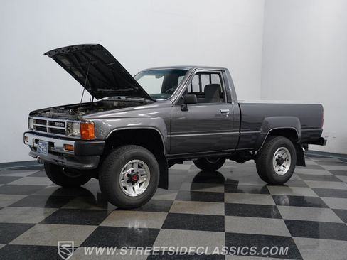 Used 1987 Toyota Pickup 4x4 Regular Cab image 32