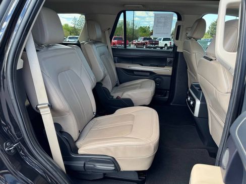 Used 2024 Ford Expedition Limited AWD/4WD image 36