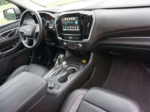 Used 2019 Chevrolet Traverse LT w/ LT Premium Package AWD/4WD image 25