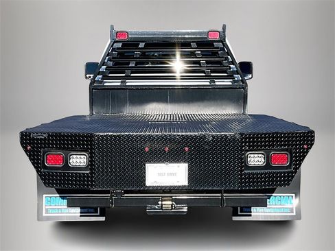 Used 2024 RAM 3500 Tradesman w/ Chrome Appearance Group image 6